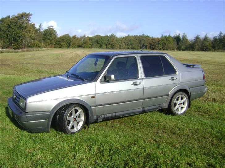 VW Jetta- SOLGT billede 8