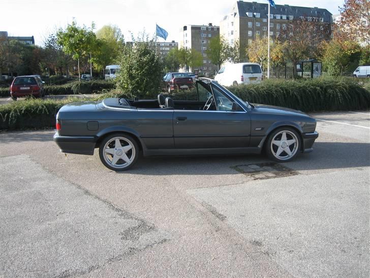 BMW 325i Cab. *TIL SALG* billede 5