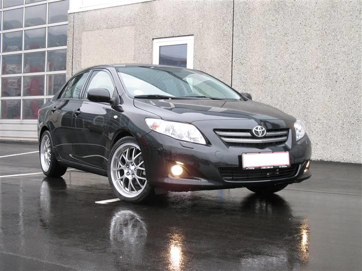 Toyota Corolla E15 1,6 *SOLGT* billede 2