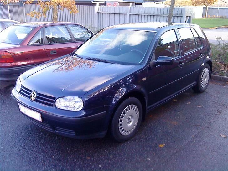VW golf 4 SOLGT billede 1