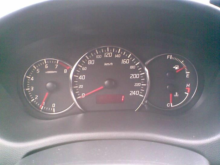 Suzuki Swift Sport - Den havde gået 1km da jeg hentede den :) billede 10