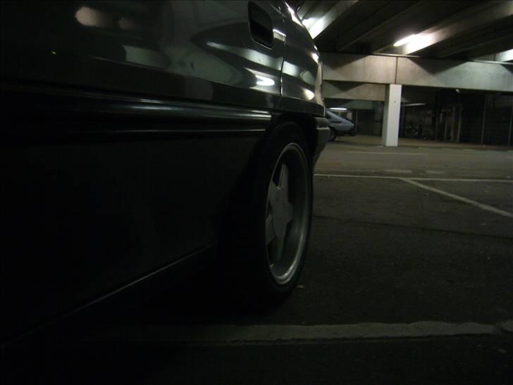 Opel Astra Sedan -(Solgt)- billede 1