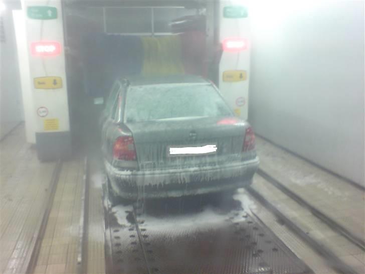 Opel Astra Sedan -(Solgt)- billede 2