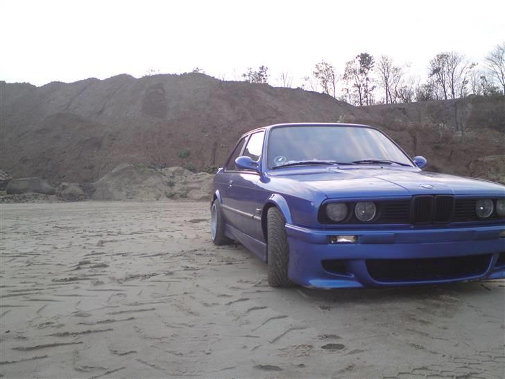 BMW 320i (325i) sælges billede 1