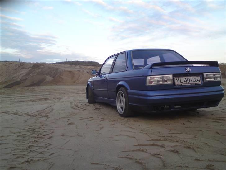 BMW 320i (325i) sælges billede 2