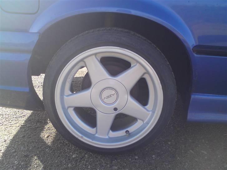 BMW 320i (325i) sælges billede 6