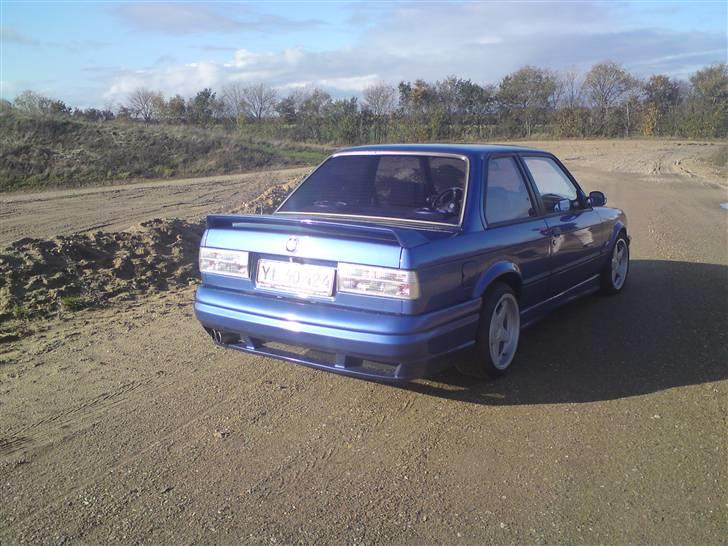 BMW 320i (325i) sælges billede 7