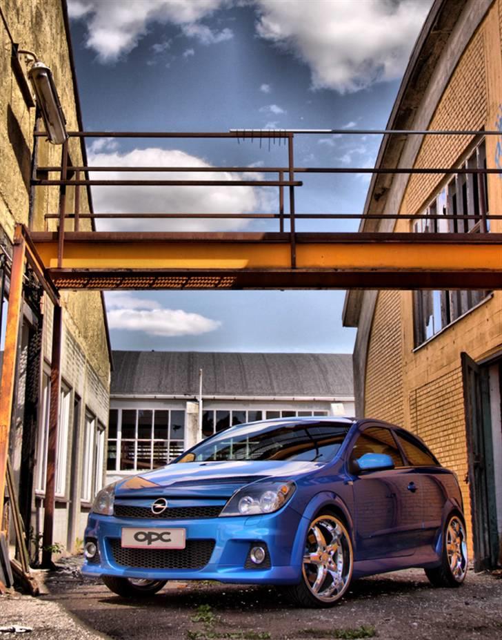 Opel Astra GTC OPC - Foto http://mettisha.mono.net billede 5
