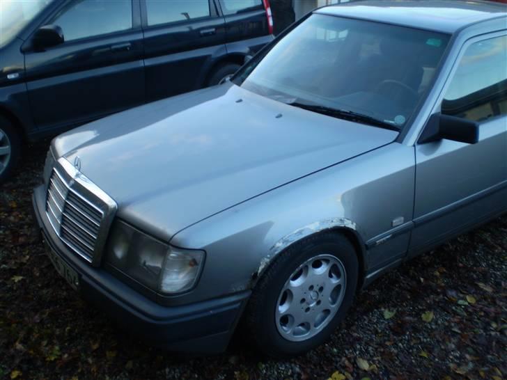 Mercedes Benz 250 D billede 1