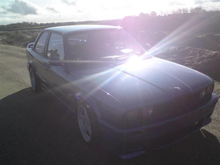 BMW 320i (325i) sælges billede 14