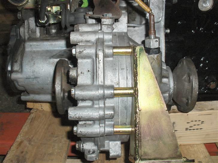 VW golf gti pirelli - 0rig. ophæng udskiftet også, så gearkassen sidder hvor den skal. billede 9