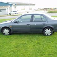 Nissan Primera Skadet/SOLGT.. 