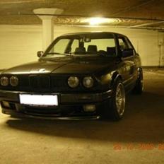BMW E30 325i