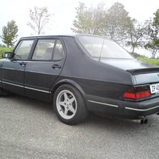 Saab 900i 16v