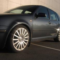 VW GOLF TDI SPORT SOLGT