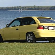Opel astra F1,6 16v sport