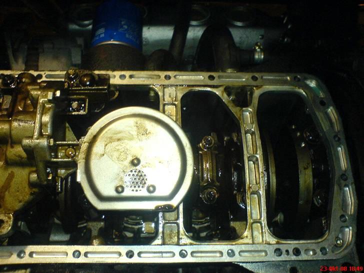 Peugeot 405 mi16 - Så blev der også lige skiftet plejlejer :) billede 13