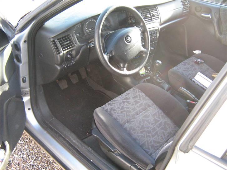 Opel Vectra B (solgt) billede 4