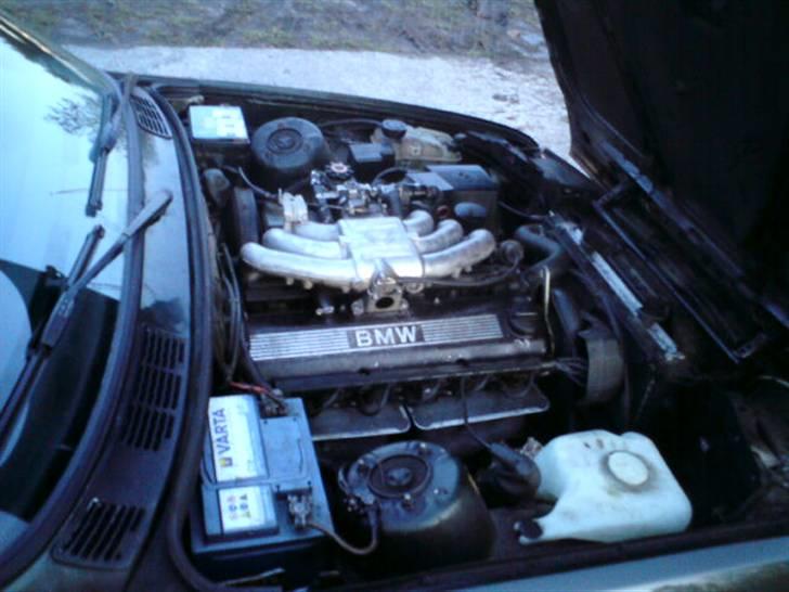 BMW 320i TOURING (solgt) billede 13