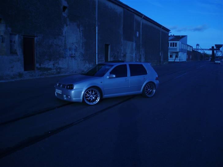 VW Golf IV GTI  SOLGT billede 2