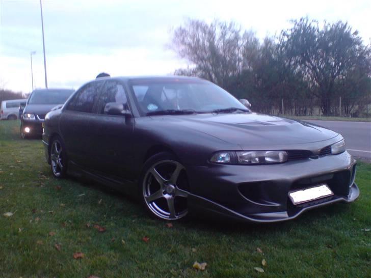 Mitsubishi 2000 solgt billede 3