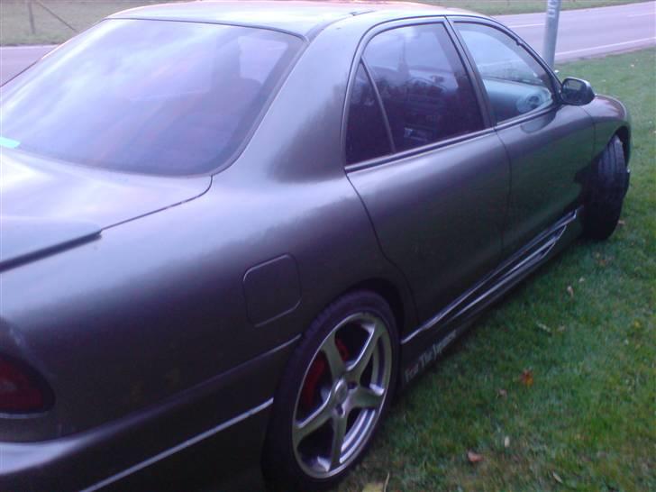 Mitsubishi 2000 solgt billede 4