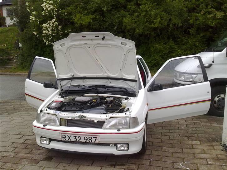 Peugeot 106 rallye  SOOOOLGT - Ser det ud som det skal`? billede 1