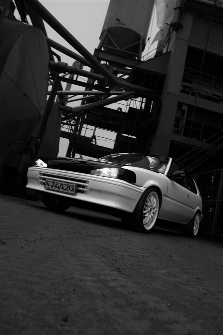 Toyota Corolla 1300 ..SOLGT billede 1