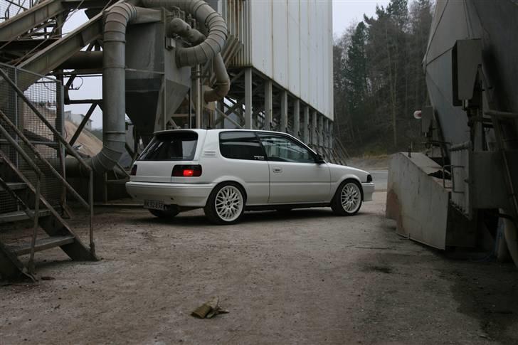 Toyota Corolla 1300 ..SOLGT billede 7