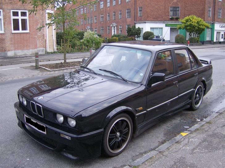 BMW 320i  solgt billede 2