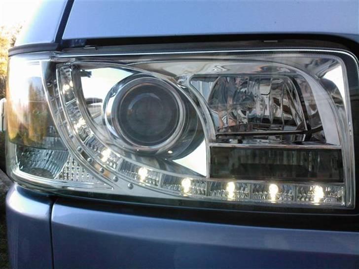 VW Caravelle BUS - Nyt lir i form af Dayline lygter.... billede 13