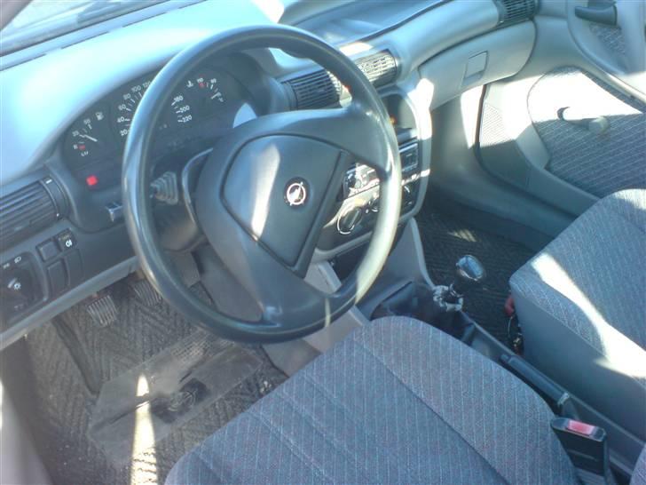 Opel Astra Sedan -(Solgt)- billede 11