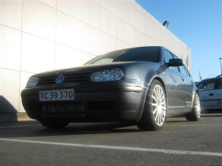 VW GOLF TDI SPORT SOLGT billede 1