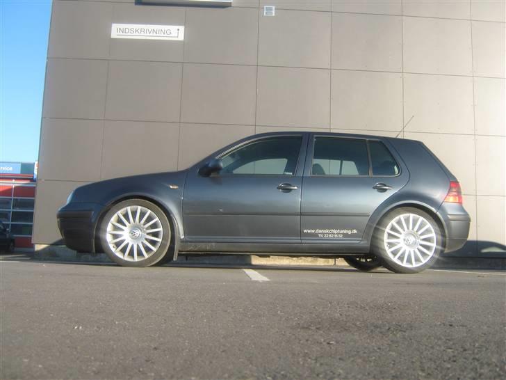 VW GOLF TDI SPORT SOLGT billede 2