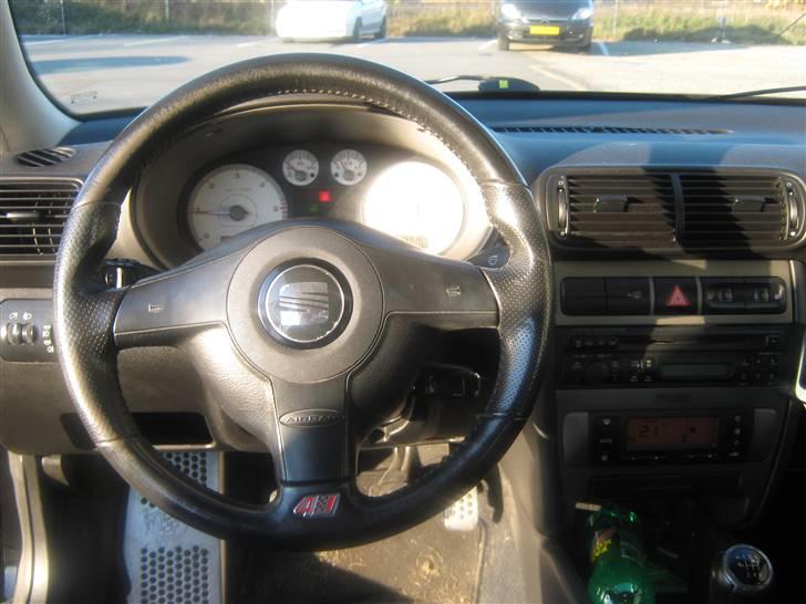 Seat LEON CUPRA 4x4 TDI SOLGT billede 6