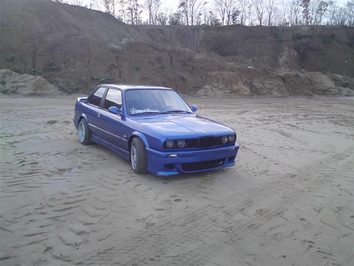 BMW 320i (325i) sælges billede 18