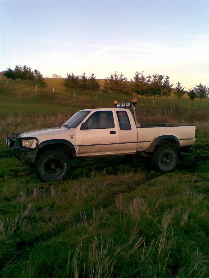 Toyota Hilux ..solgt.. billede 15