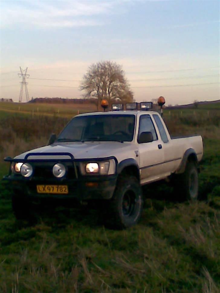 Toyota Hilux ..solgt.. billede 18