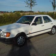 Mercedes Benz 200E W124