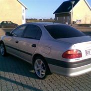 Toyota Avensis 1,8 Solgt