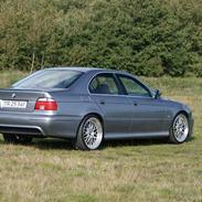 BMW e39 520i