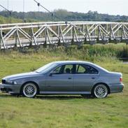 BMW e39 520i