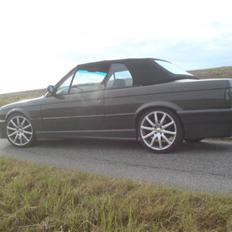 BMW e30 320i cabrio/ byttet