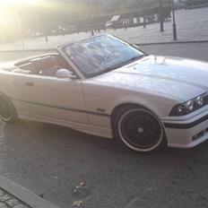 BMW 325IA Cabriolet