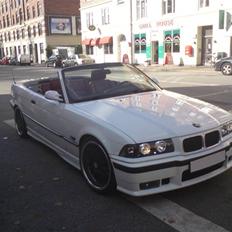 BMW 325IA Cabriolet