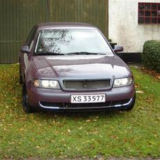 Audi A4 1,6 Solgt