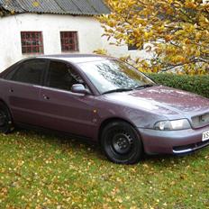 Audi A4 1,6 Solgt