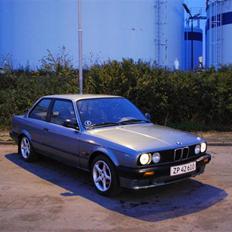BMW E30 320i Solgt.