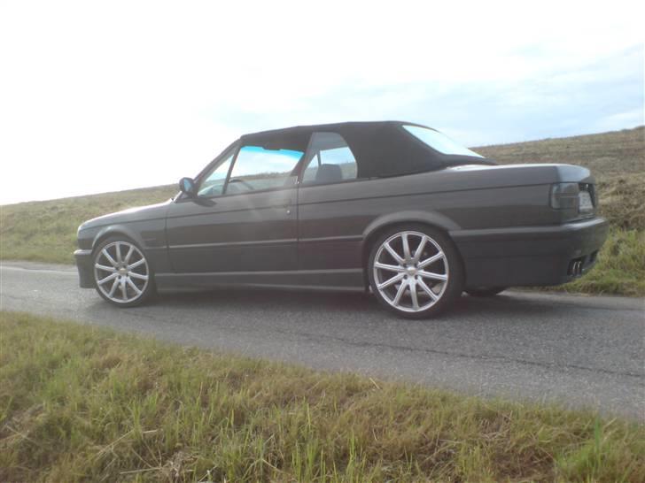 BMW e30 320i cabrio/ byttet billede 1