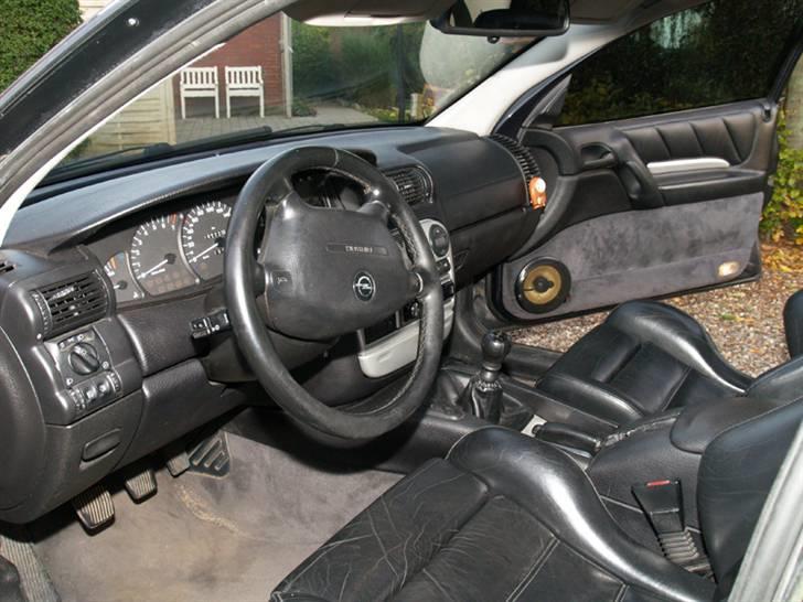 Opel Omega B billede 4